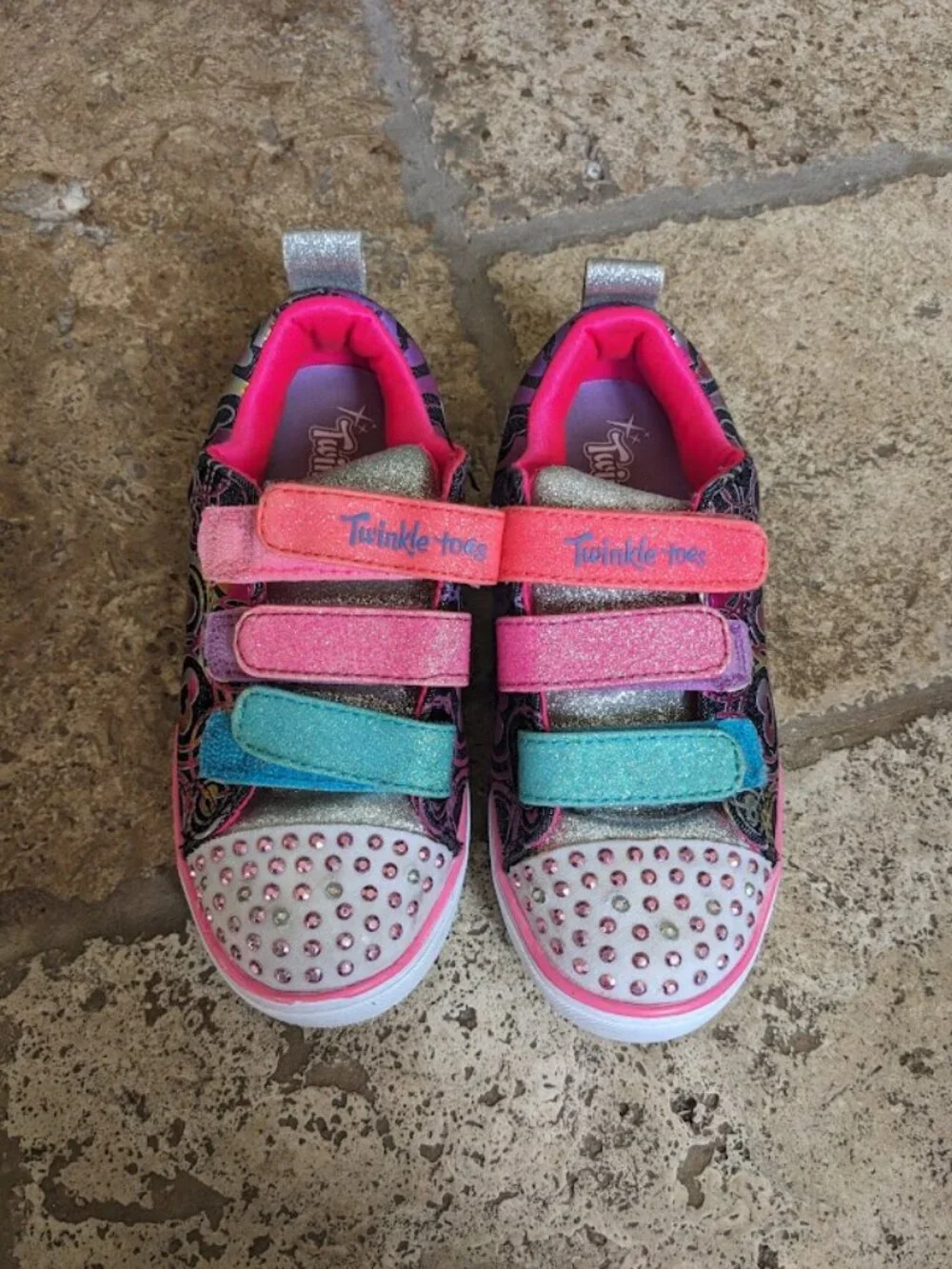 Skechers clean light